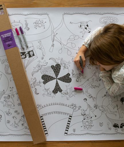 Láminas gigantes 360º para pintar Mil Mundos