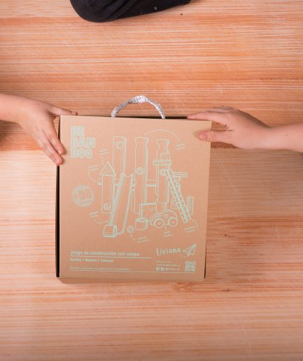 Juego de construcción y rampas de bambú y madera