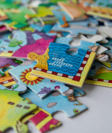 El mundo de María Elena Walsh - Rompecabezas x 77 piezas