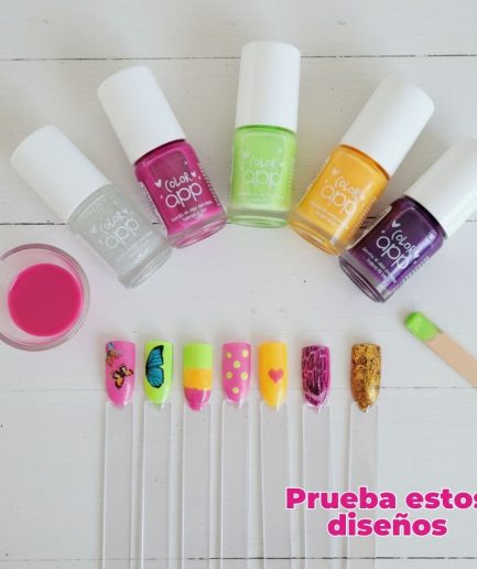Juegos Deco uñas con esmaltes de colores y efectos