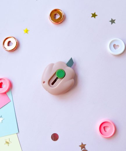 CUTTER MINI RETRÁCTIL "PATITA"